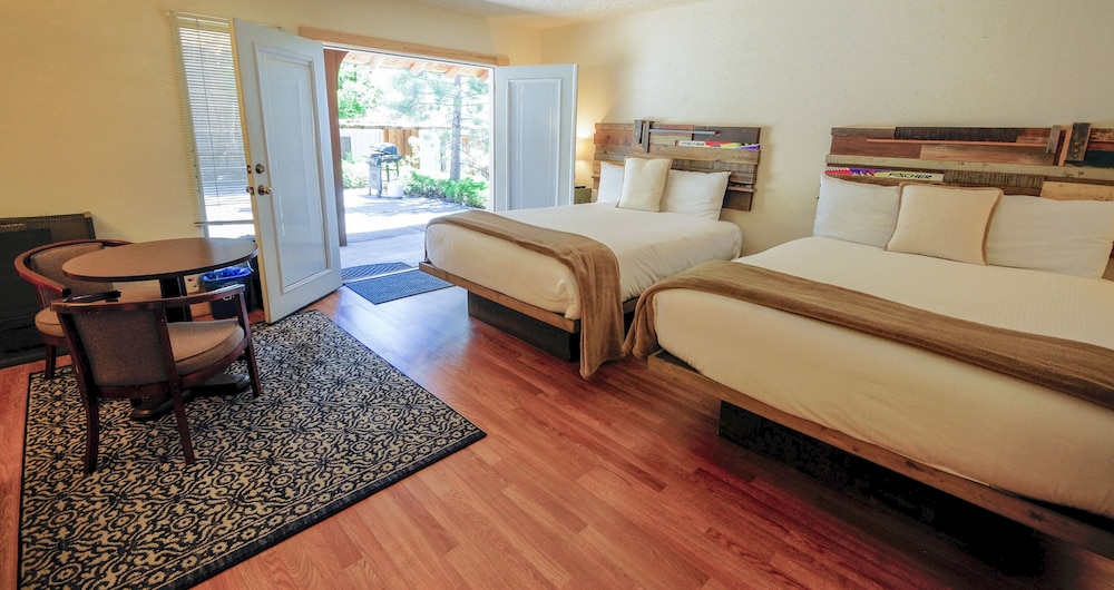 Tahoe Vistana Inn - photo 33