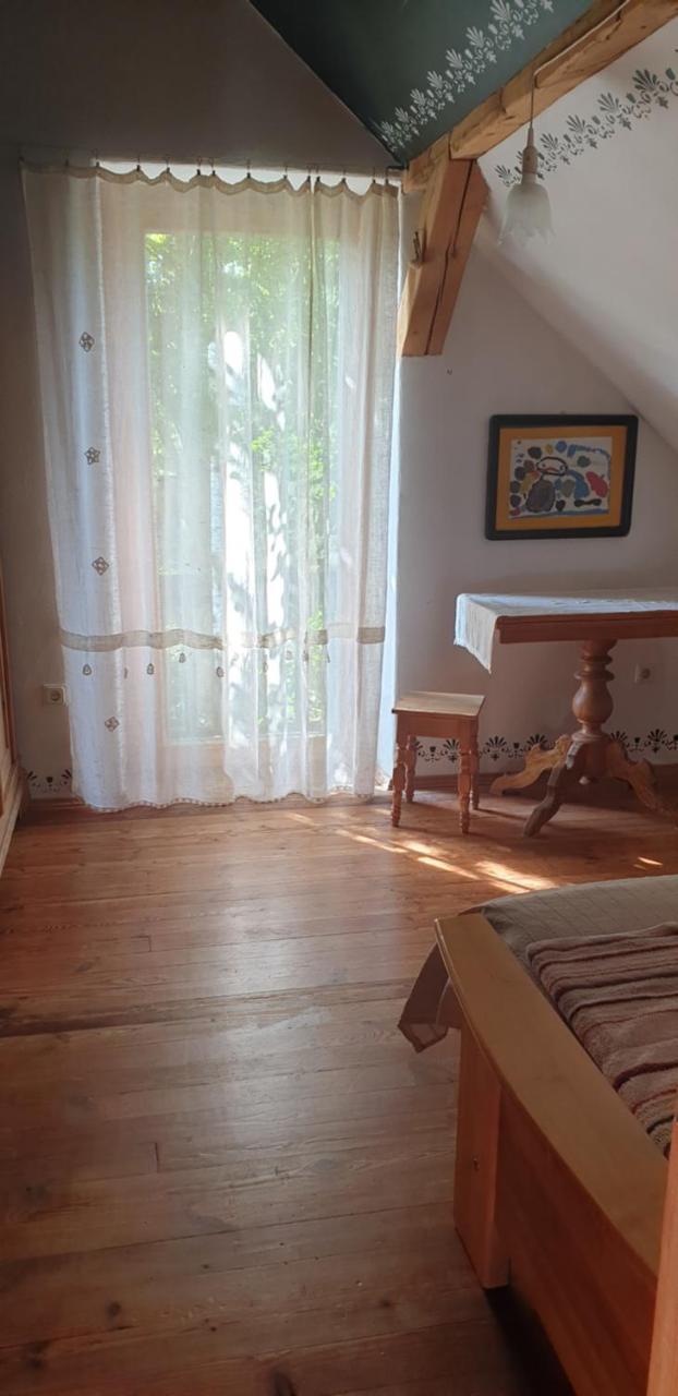 Mājīga istaba ar balkonu un vannasistaba bezmaksas velo noma in Iecava, Latvia