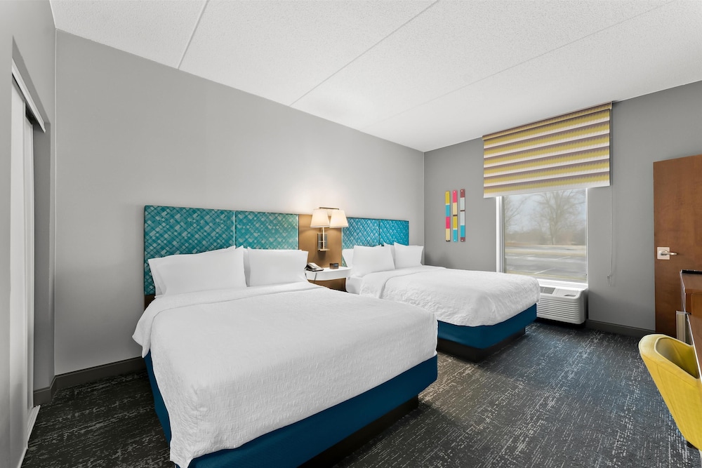 Hampton Inn & Suites Newtown - photo 66