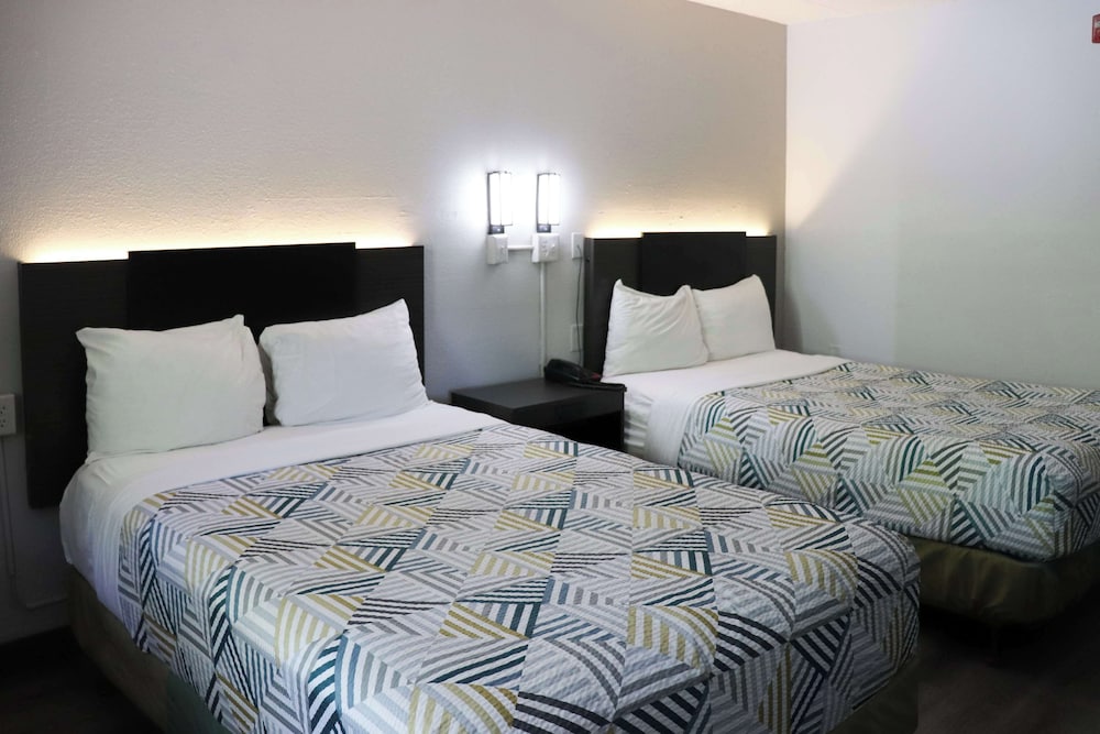 Motel 6 Birmingham AL - photo 10