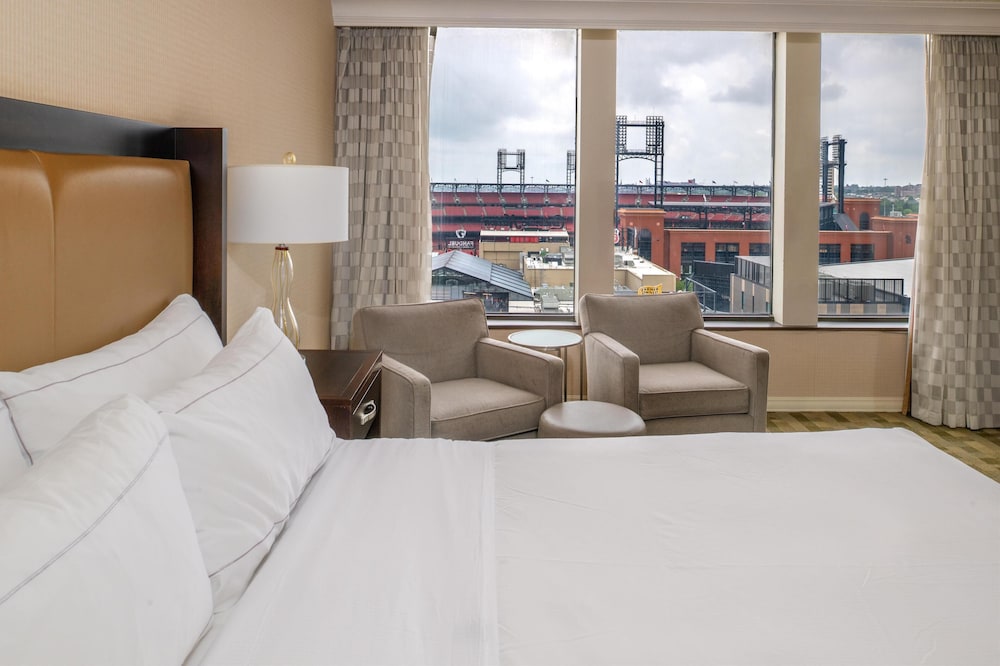 Hilton St. Louis at the Ballpark - photo 42
