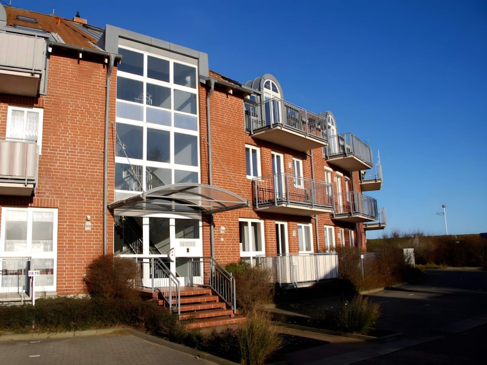 Nice Holiday Home Near the Beach — 4-Star Luxury Hotel in Schonberg, Germany
