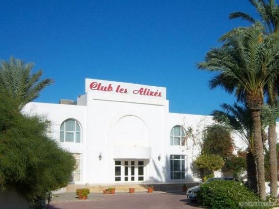 Les Alizes - carbon neutral hotel in Midoun