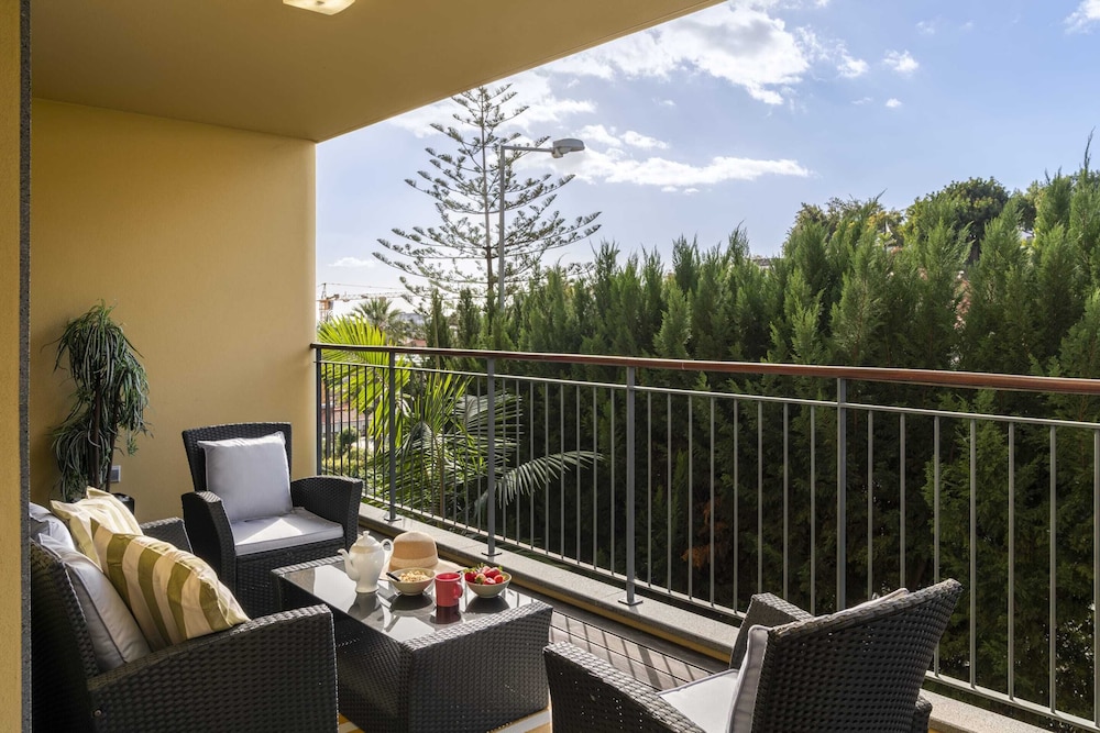 Comboio I Comfort in the Centre of Funchal — 4-Star Luxury Hotel in Funchal, Portugal