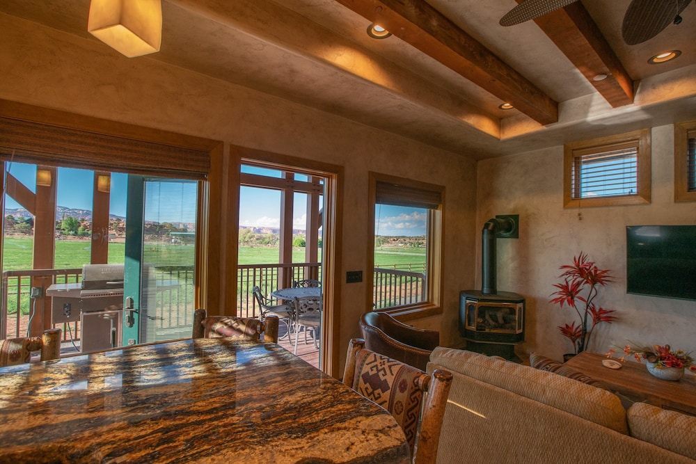 Cougar Ridge Resort LLC - photo 45