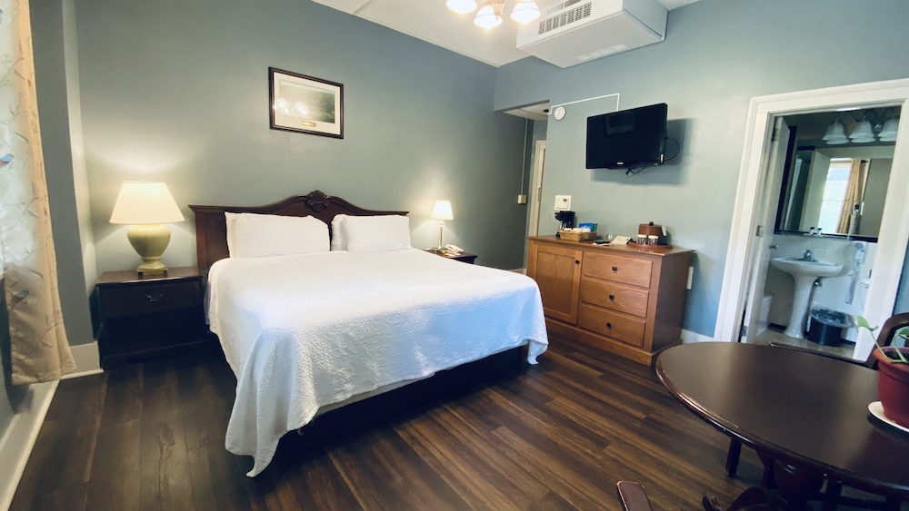 The Shawnee Inn and Golf Resort - photo 24