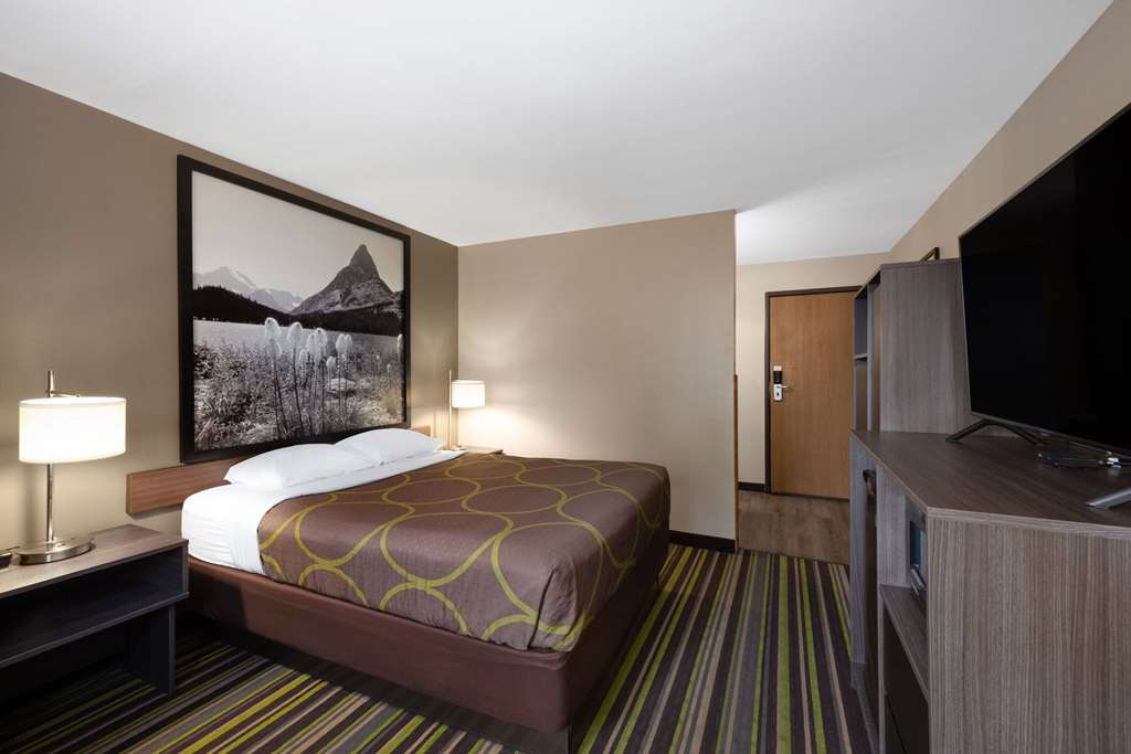 Super 8 by Wyndham Belgrade Bozeman Airport - photo 27