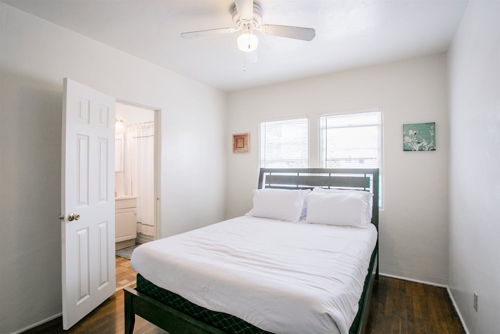 Orange Tree Cottages Downtown - photo 25