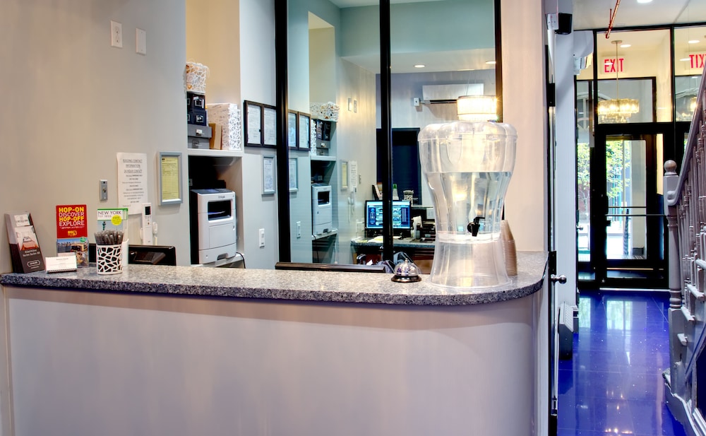 Chelsea Inn - photo 6