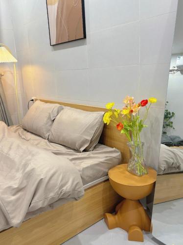 Ebon Room Amoureux Homestay — 4-Star Luxury Hotel in Hanoi, Vietnam