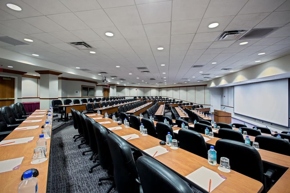 Crowne Plaza: Philadelphia King of Prussia by IHG - photo 48