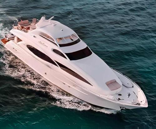 VillaKey LUXE Waterfront Villa 5Min to Beach — 4-Star Luxury Hotel in Fort Lauderdale, United States