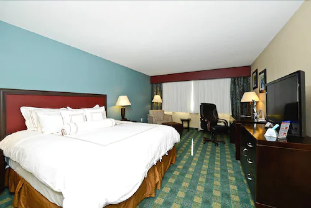 Causeway Bay Hotel - photo 10