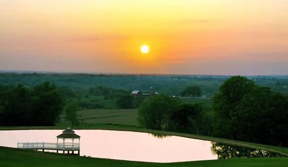 Lefevre Inn and Resort - photo 42