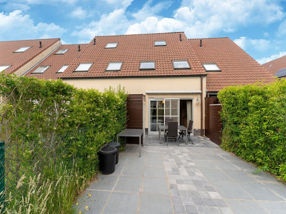 Beachside Holiday Retreat in De Haan — 4-Star Luxury Hotel in De Haan, Belgium