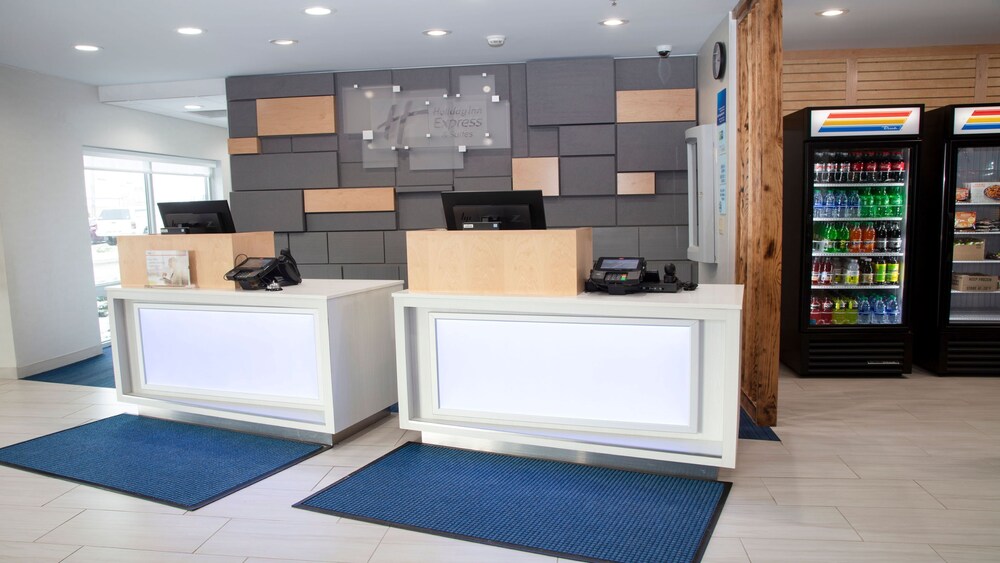 Holiday Inn Express & Suites Marion by IHG - photo 16