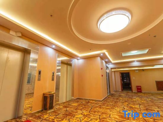 Holiday Hotel in Ruoqiang, People's Republic of China
