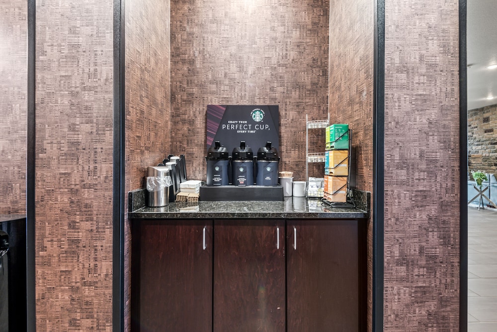 Cobblestone Hotel & Suites Cullman - photo 45