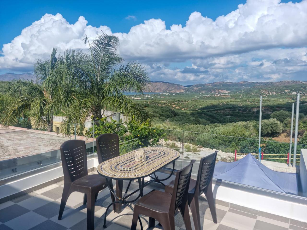 Villa Vanessa — 4-Star Luxury Hotel in Kissamos, Greece