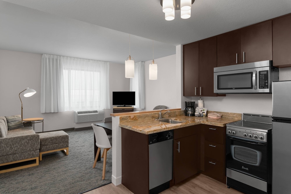 TownePlace Suites by Marriott Denver Airport at Gateway Park - photo 8