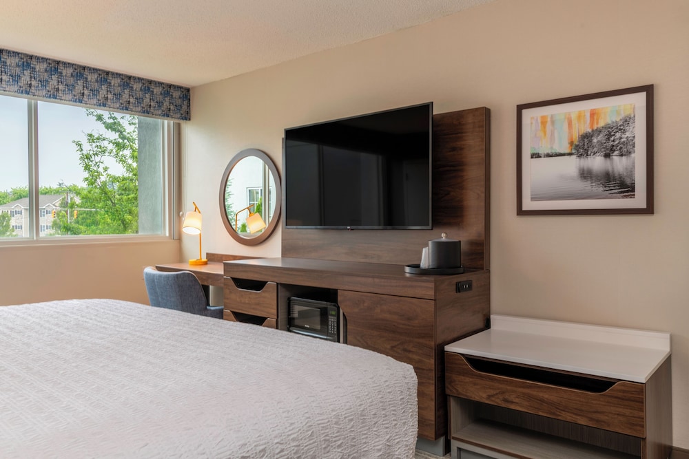 Hampton Inn by Hilton Manchester - photo 23