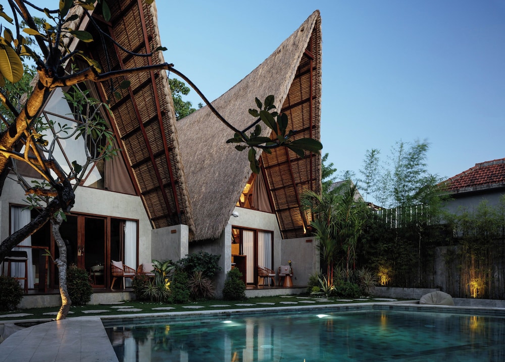 Desa Harmonis - carbon neutral hotel in Pecatu