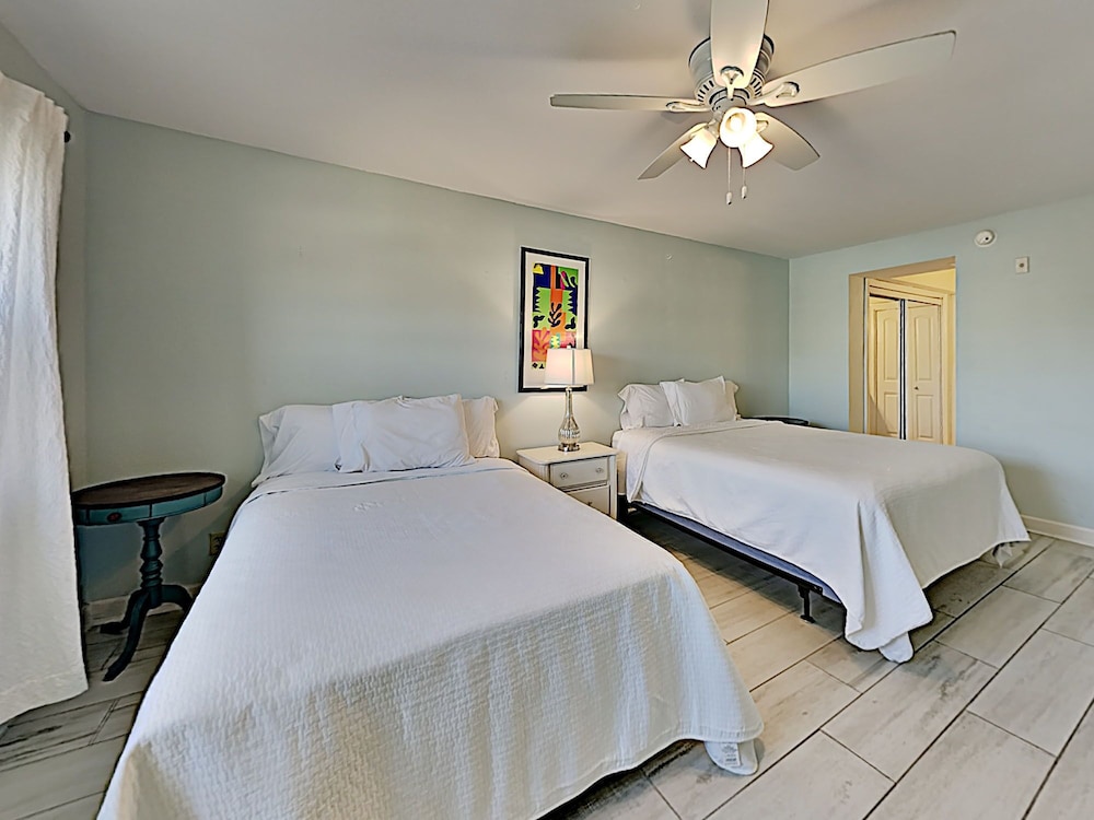 Regency Towers by Southern Vacation Rentals - photo 3