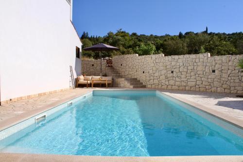 Villa Bora Ferienhaus am Meer — 4-Star Luxury Hotel in Slatine, Croatia