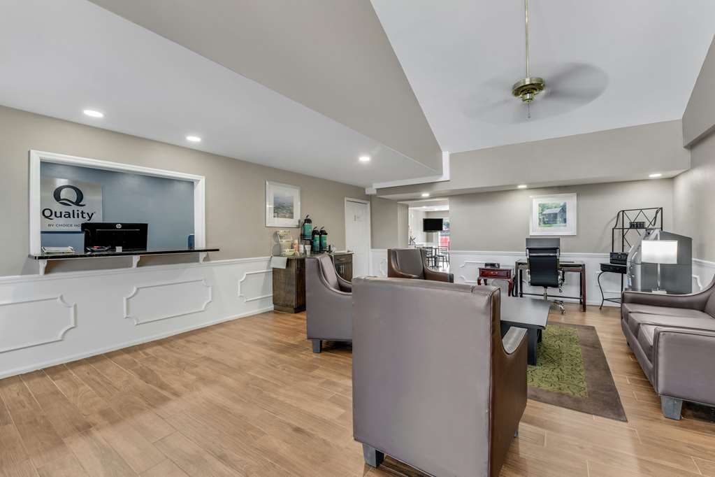 Quality Inn Laurinburg - photo 4