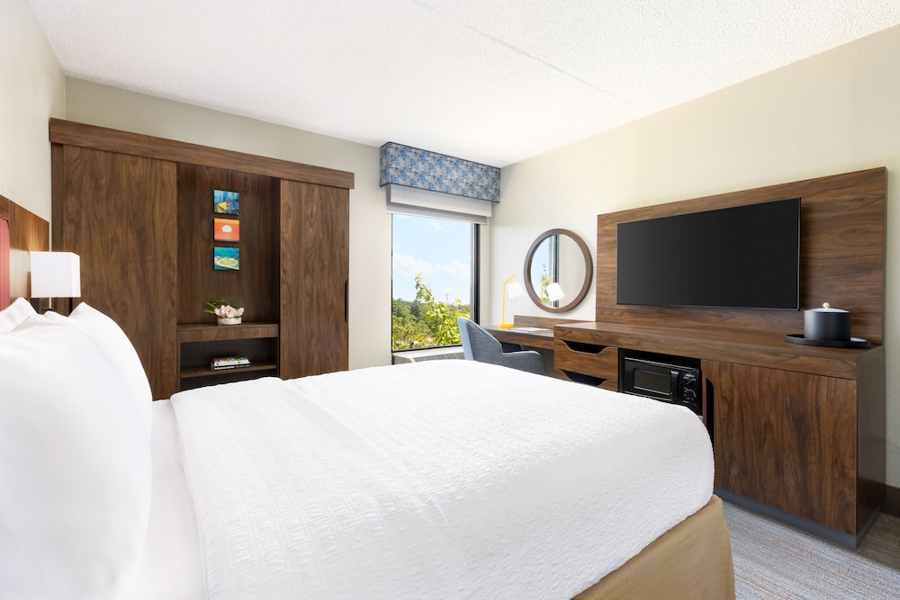 Hampton Inn Long Island Islandia - photo 5