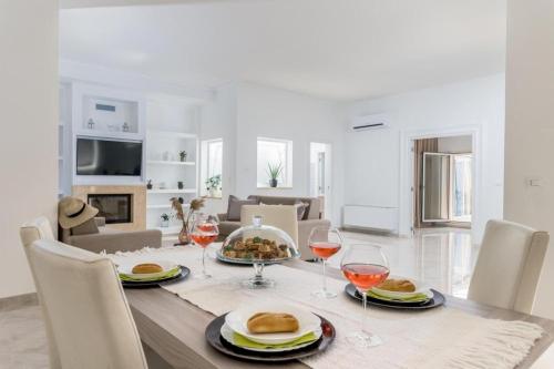 Casa Sole e Gioia — 4-Star Luxury Hotel in San Vito Dei Normanni, Italy