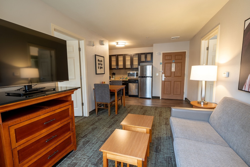Staybridge Suites Houston West Energy Corridor by IHG - photo 33