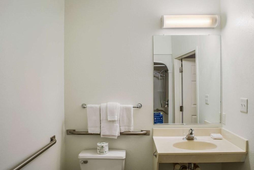Quality Inn Fishers Indianapolis - photo 22