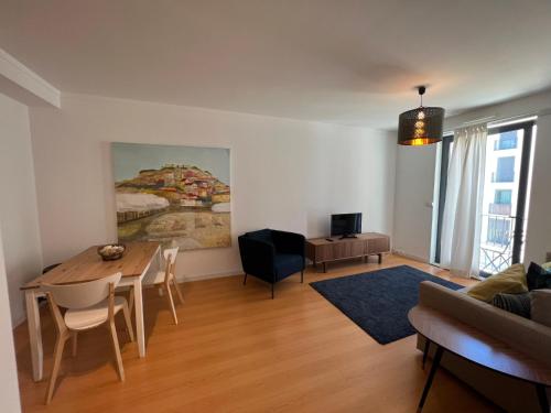 Elegant Castle View — 4-Star Luxury Hotel in Lisbon, Portugal