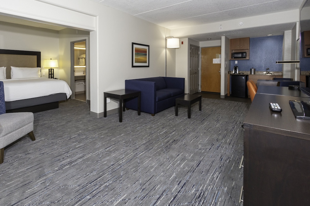 Holiday Inn Express & Suites Jacksonville Airport by IHG - photo 35