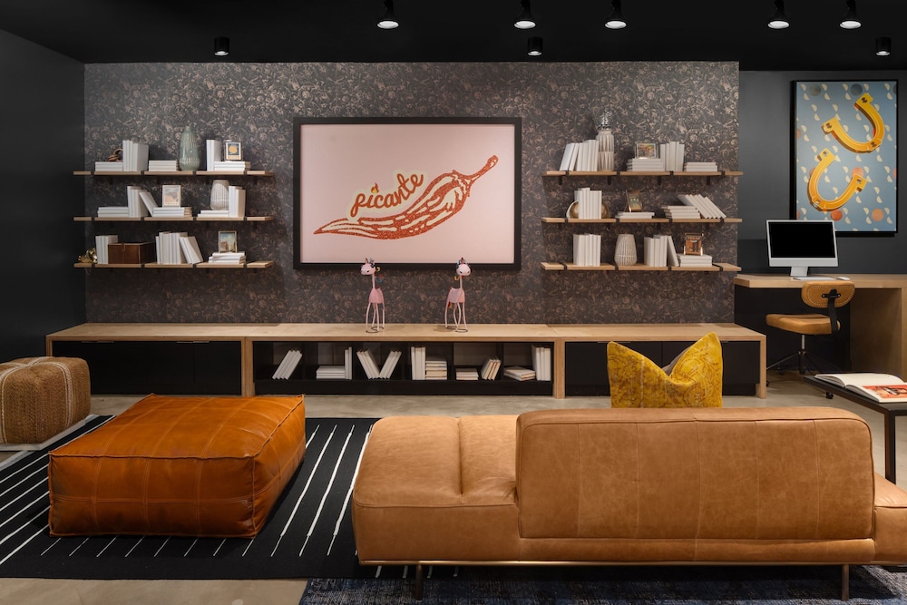 Moxy Houston Downtown - photo 34