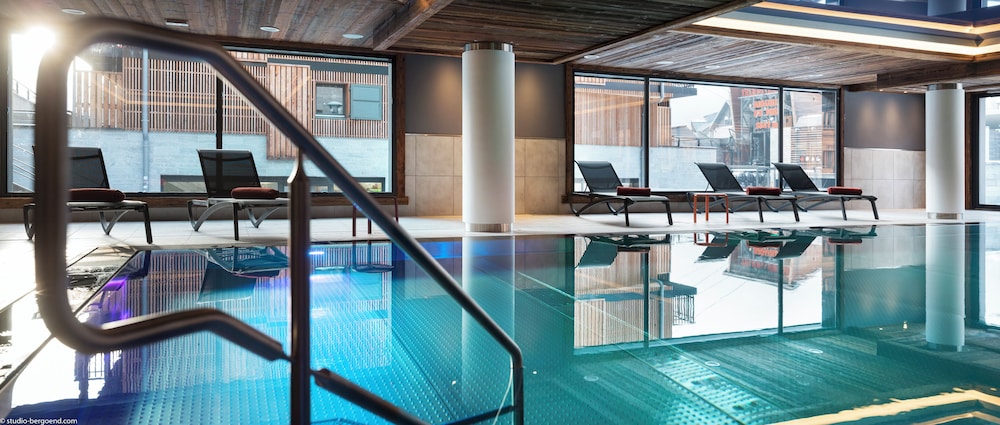 MGM Hôtels & Résidences Résidence Le Cristal de Jade — 5-Star Luxury Hotel in Chamonix-Mont-Blanc, France