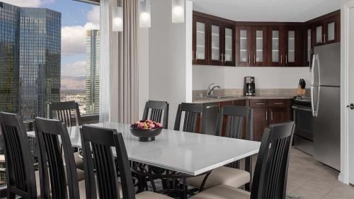 Marriott's Grand Chateau 1BR Apartment with Resort Access
