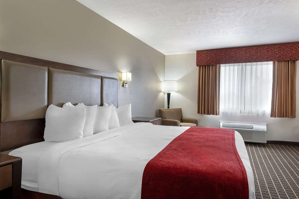 Best Western Plus Eagleridge Inn & Suites - photo 33