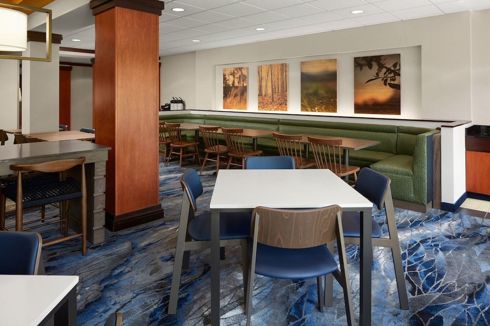 Fairfield Inn & Suites by Marriott Bedford - photo 22