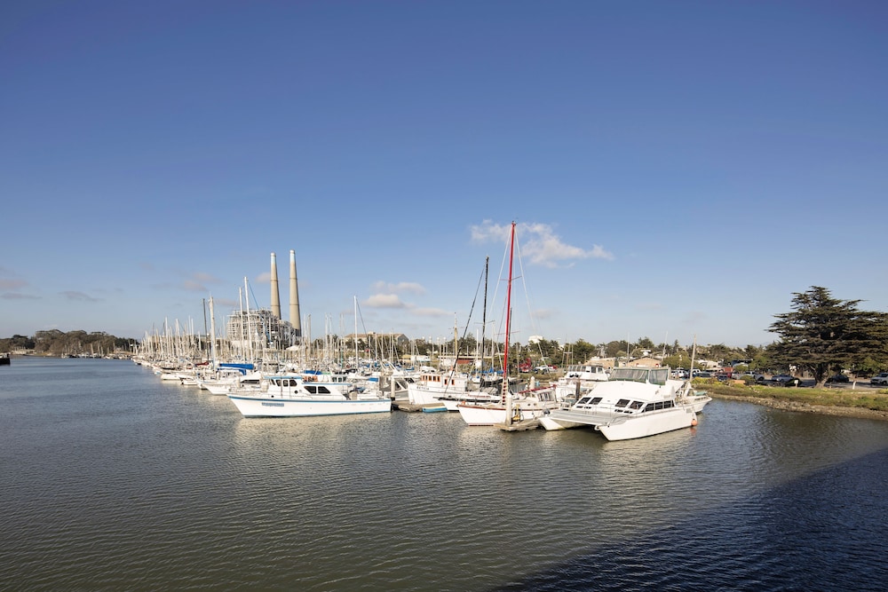 Inn At Moss Landing Point - photo 81