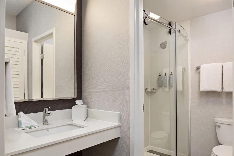 Courtyard Chicago Waukegan Gurnee - photo 80