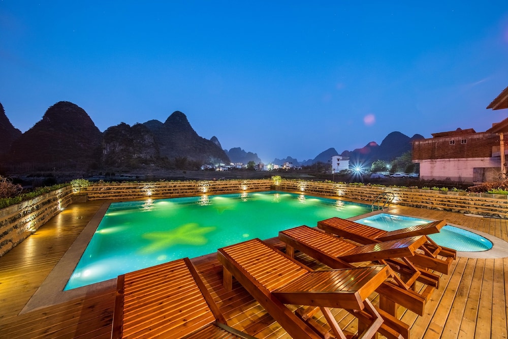Yangshuo Tea Cozy Boutique Hotel - carbon neutral hotel in Guilin