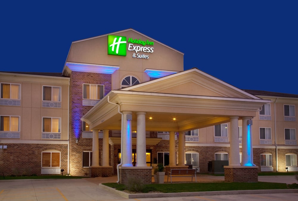 Holiday Inn Express Hotel & Suites Jacksonville an IHG Hotel - featured photo