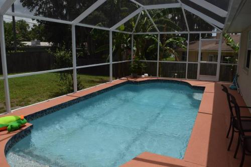 Bernice 3bd2bth With Heated Pool Near Siesta Key in Sarasota, United States
