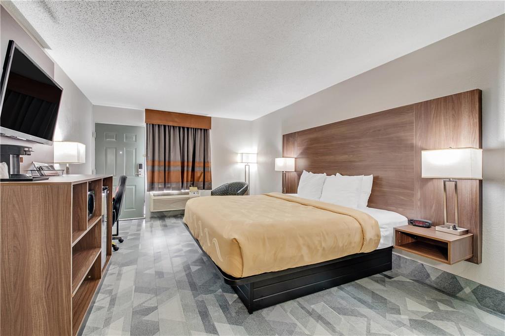 Quality Inn Dalton East - photo 13