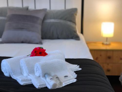 PDL Central Apartments Four — 4-Star Luxury Hotel in Ponta Delgada, Portugal