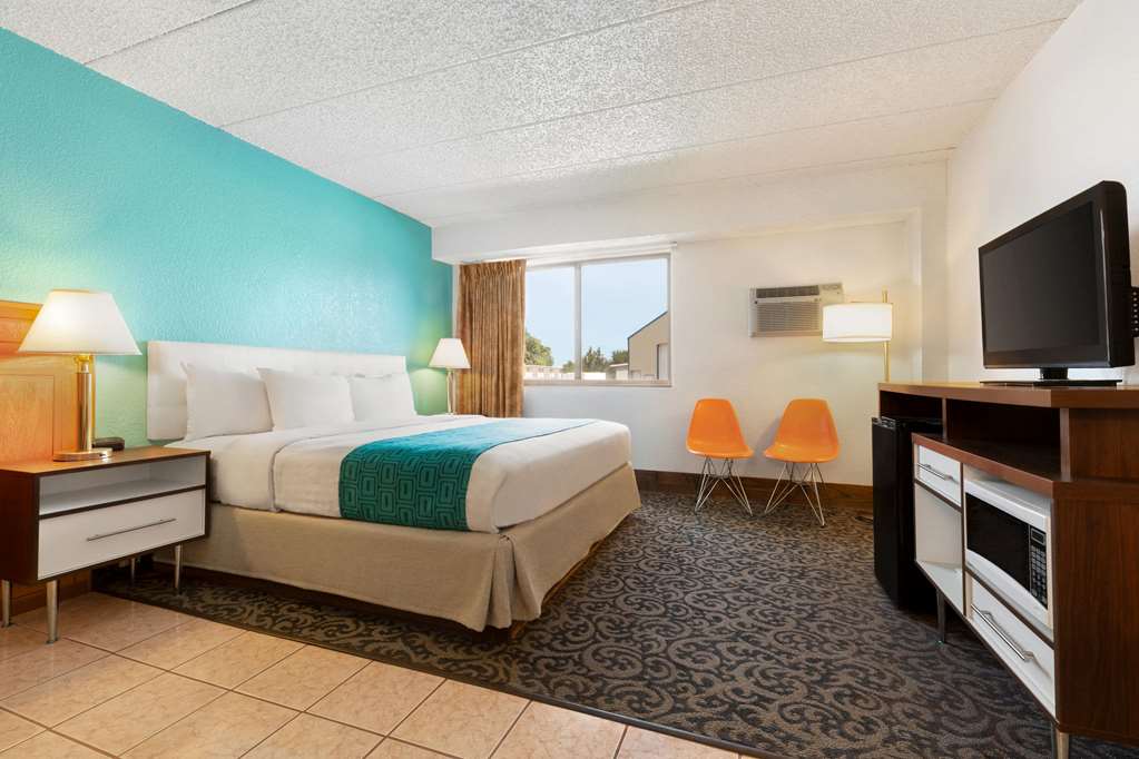 Howard Johnson by Wyndham Billings - photo 32