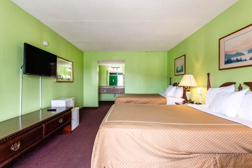 FairBridge Inn Express Renfro Valley - photo 10