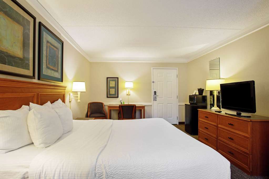 La Quinta Inn Lexington Horse Park - photo 30